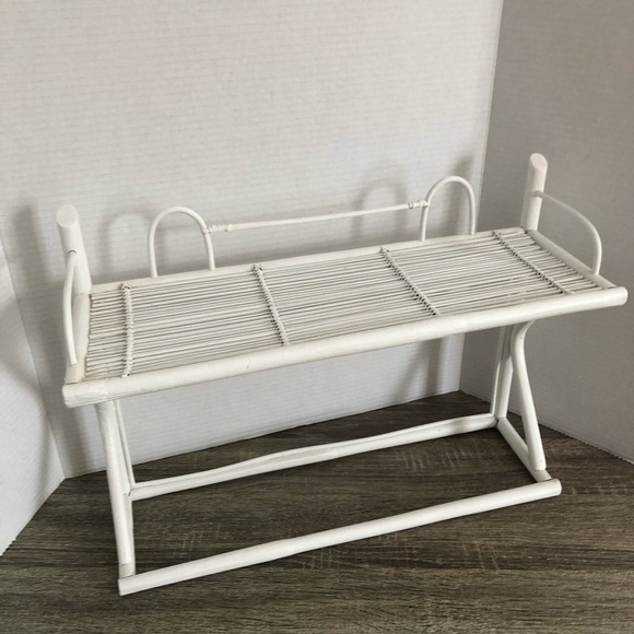 Vtg Boho Wicker Shelf with Towel Bar - Picture 10 of 11